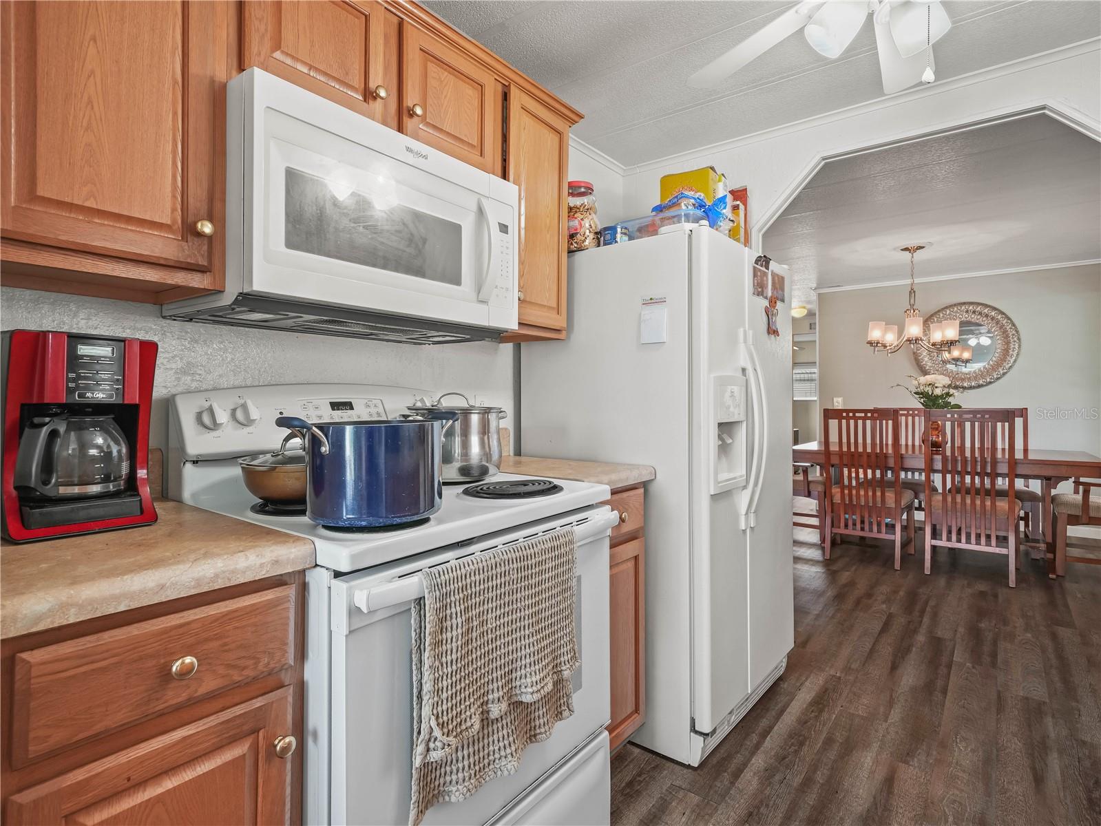 Image 15 of 41 For 2055 Floral Avenue 42