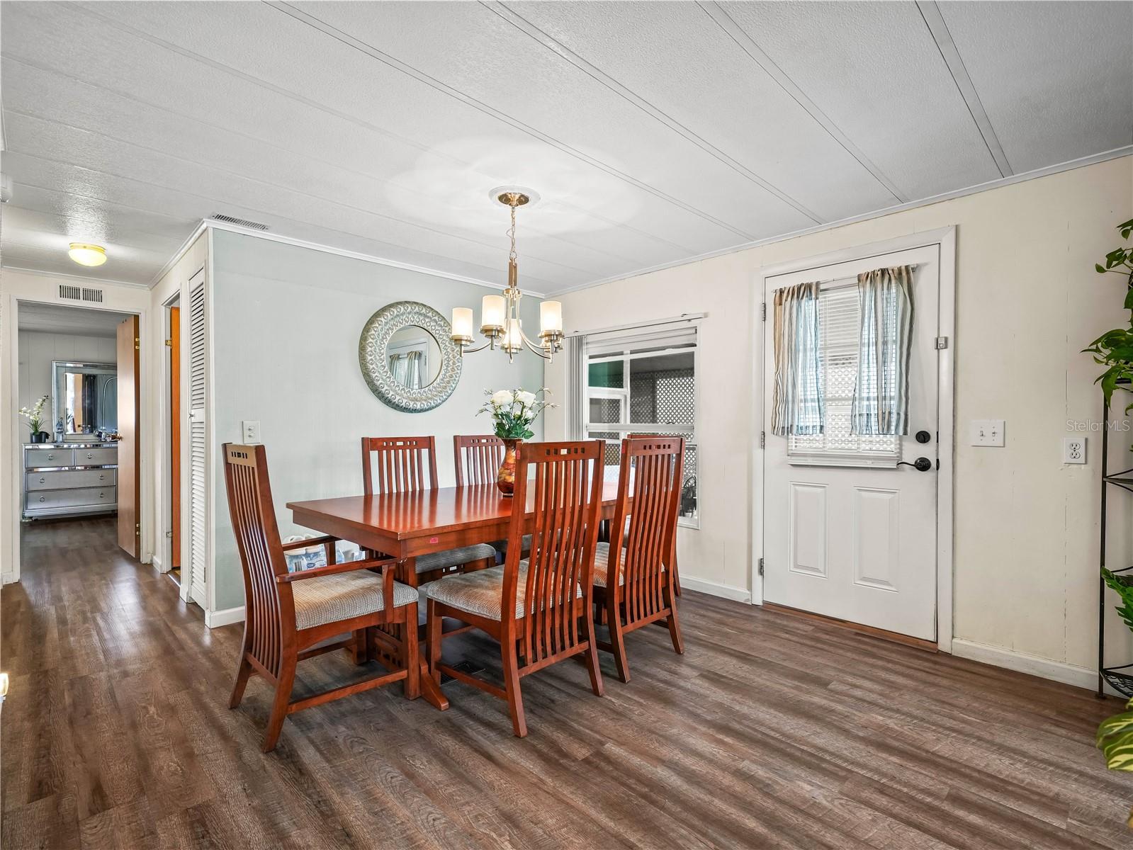 Image 17 of 41 For 2055 Floral Avenue 42