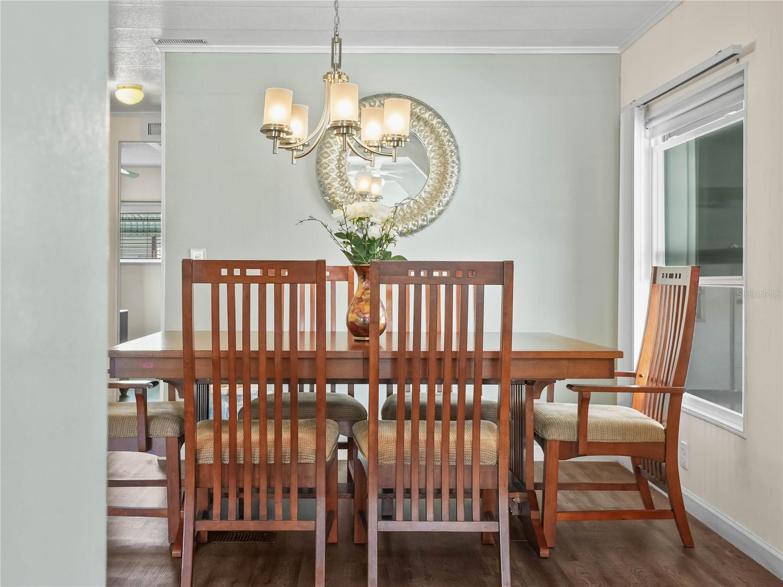 Image 20 of 41 For 2055 Floral Avenue 42
