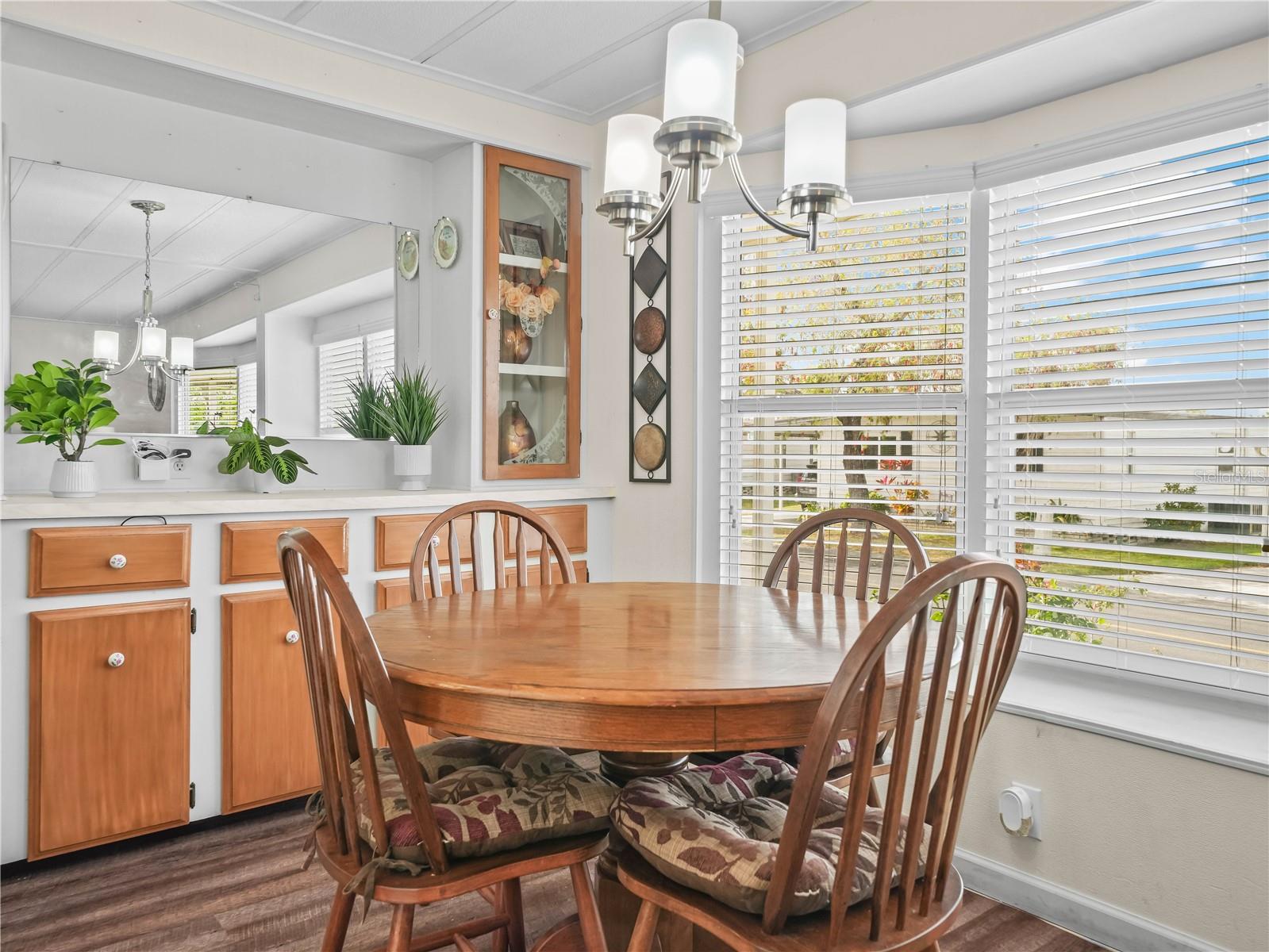 Image 21 of 41 For 2055 Floral Avenue 42