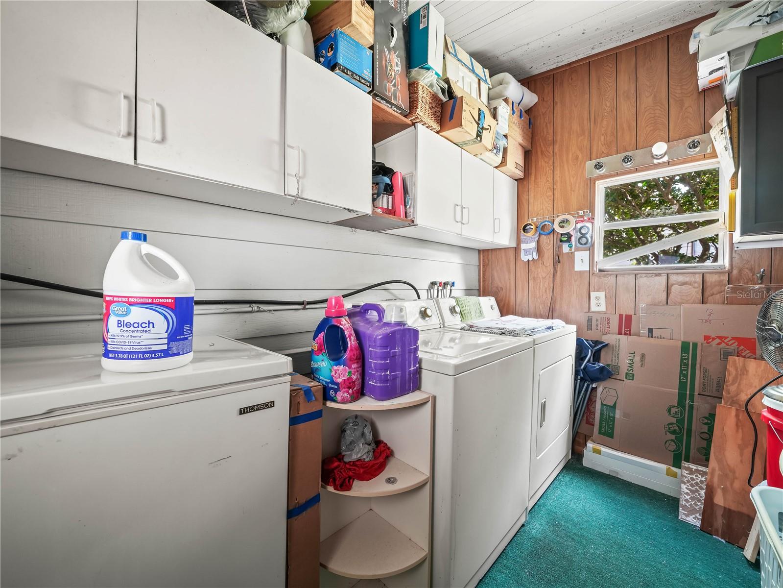 Image 30 of 41 For 2055 Floral Avenue 42