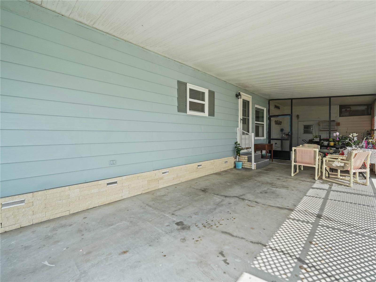 Image 5 of 41 For 2055 Floral Avenue 42