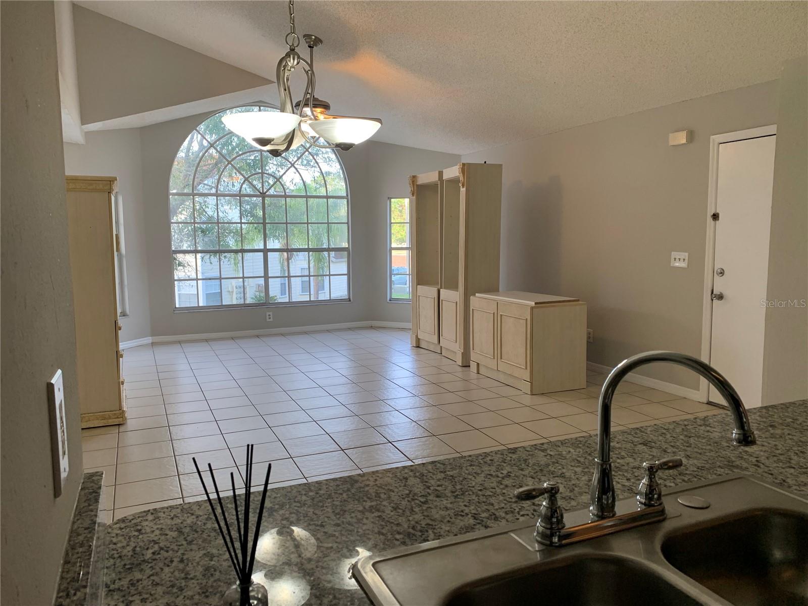 Image 9 of 18 For 5015 Laguna Bay Circle 92