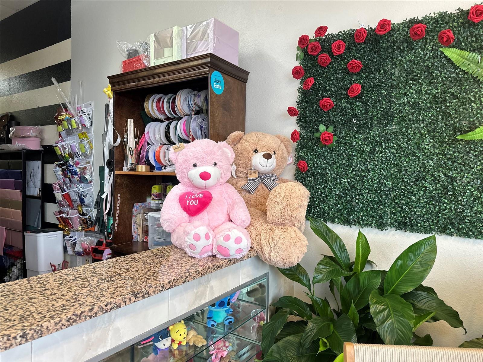 Image 6 of 12 For 7803 Colonial Drive 106