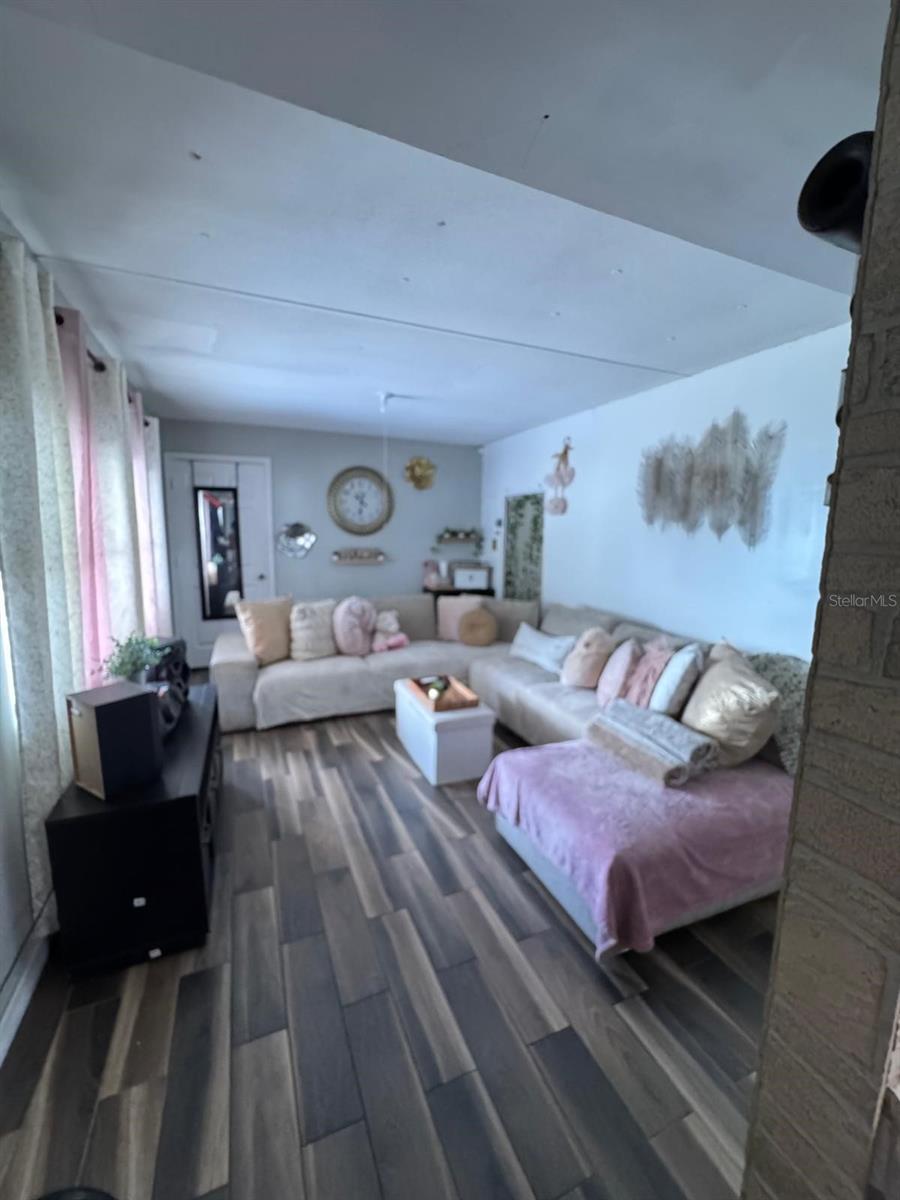 Image 13 of 14 For 6017 Statler Avenue