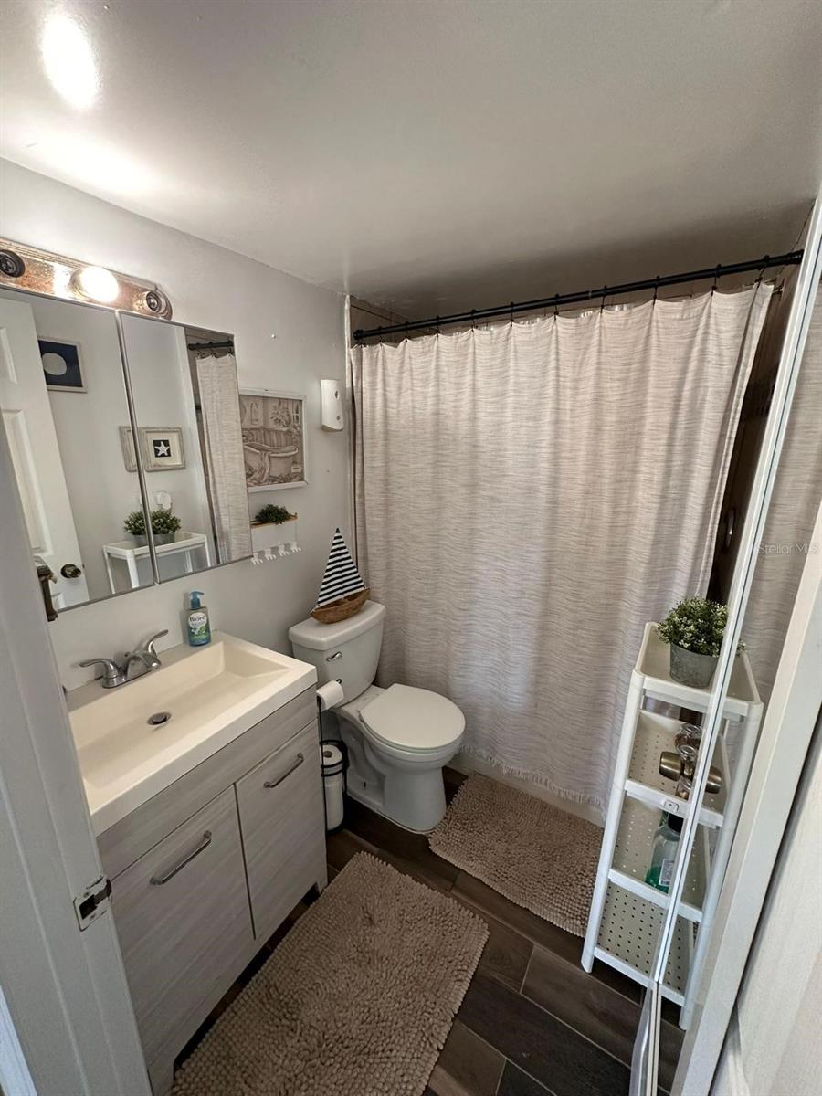 Image 7 of 14 For 6017 Statler Avenue