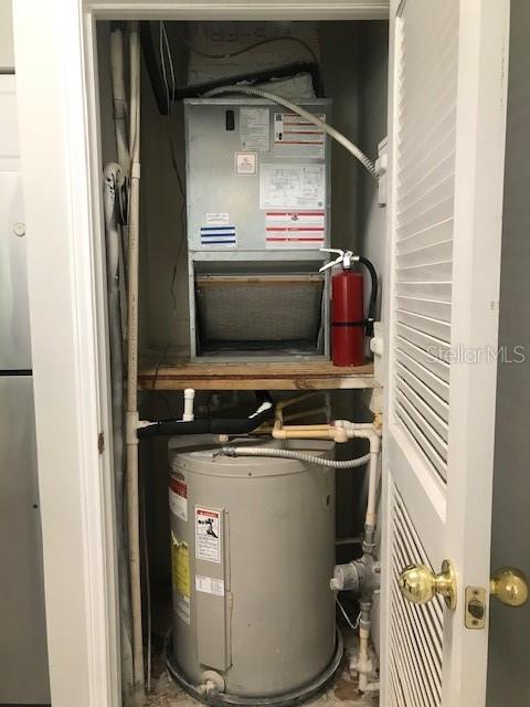 Image 10 of 24 For 599 Campus Street 599