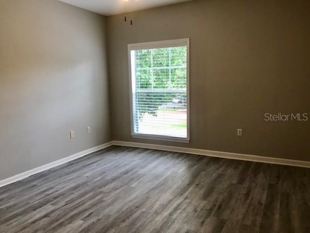 Image 21 of 24 For 599 Campus Street 599