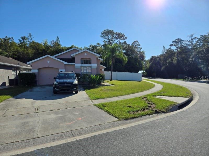 Image 2 of 16 For 217 Coralwood Court