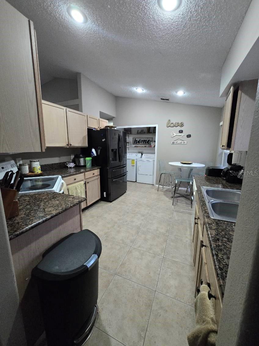 Image 7 of 16 For 217 Coralwood Court