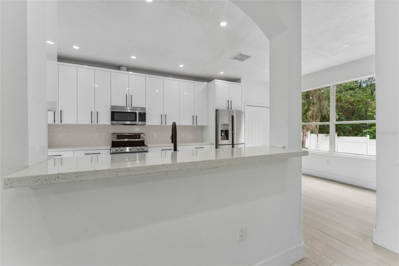 Image 11 of 27 For 9361 Monterey Bay Dr