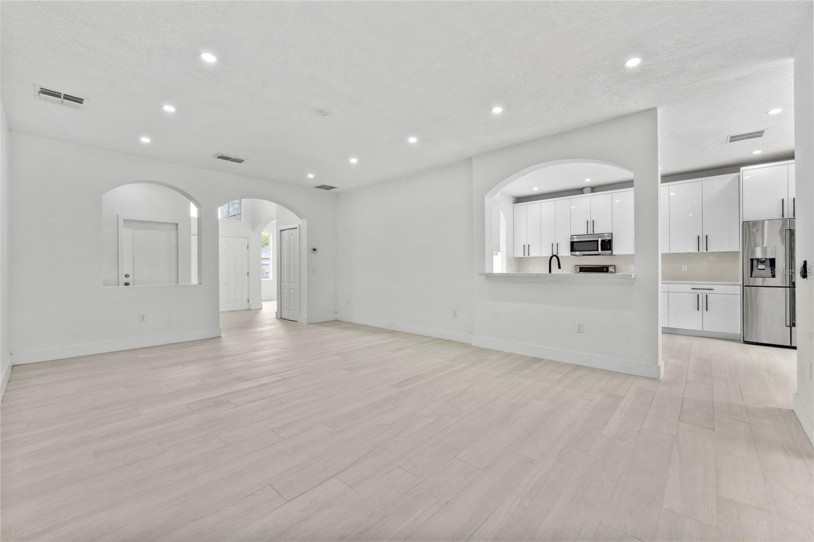 Image 12 of 27 For 9361 Monterey Bay Dr