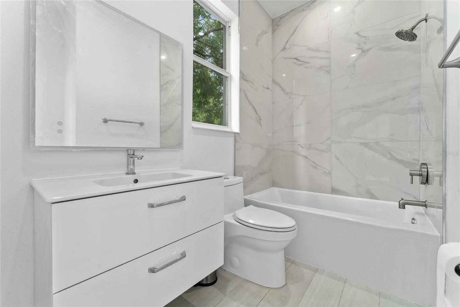 Image 15 of 27 For 9361 Monterey Bay Dr