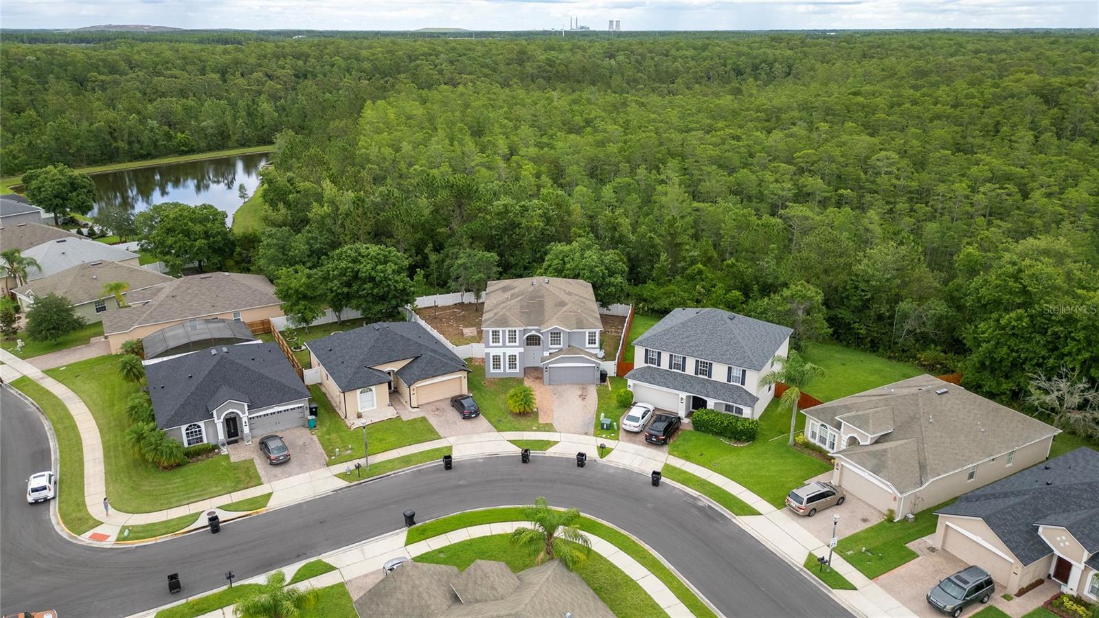 Image 4 of 27 For 9361 Monterey Bay Dr