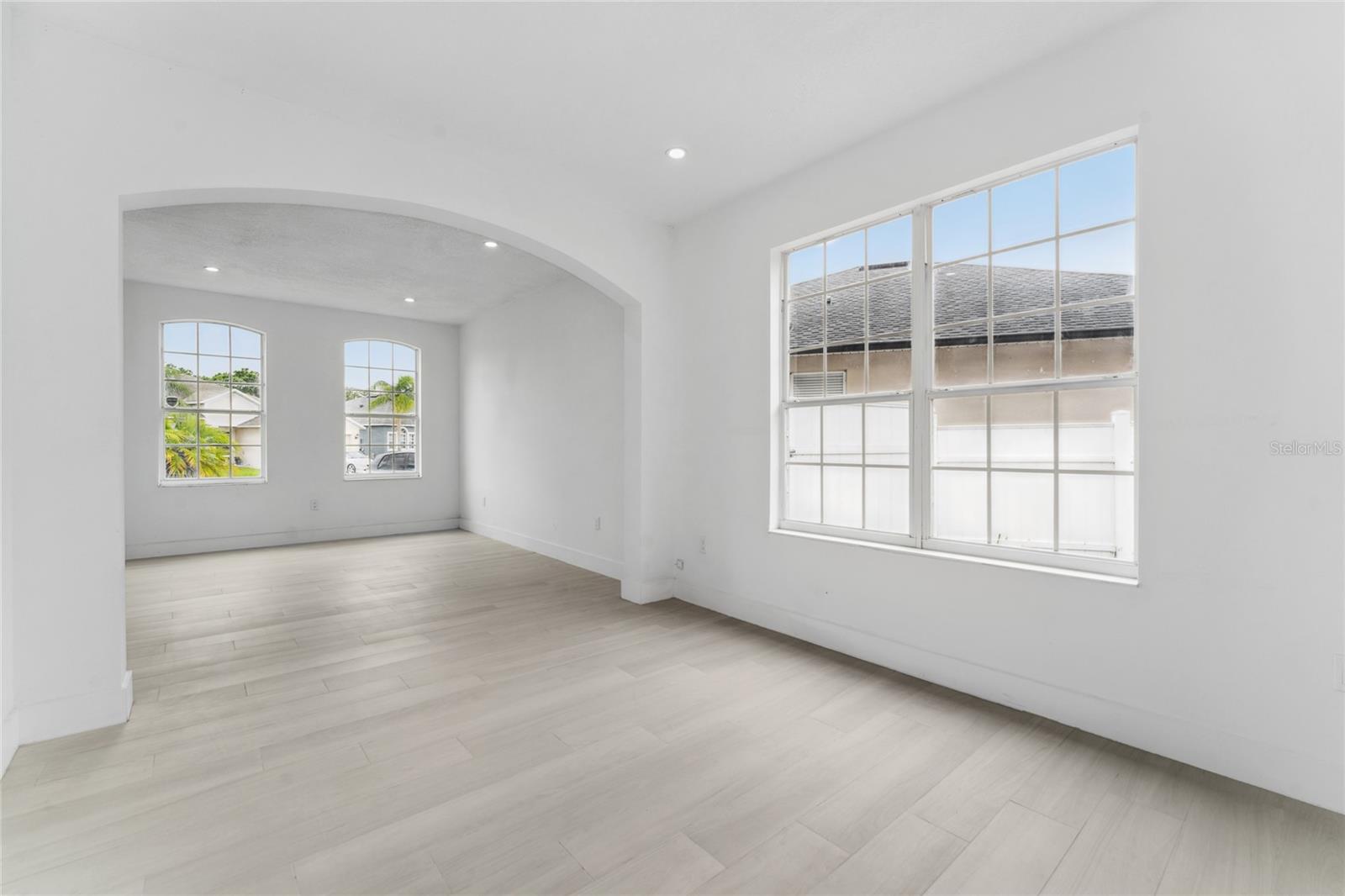 Image 6 of 27 For 9361 Monterey Bay Dr