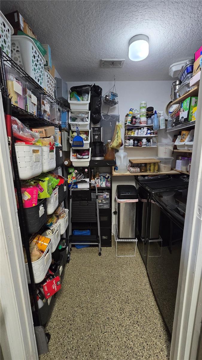 Image 15 of 22 For 5512 Metrowest Boulevard 202