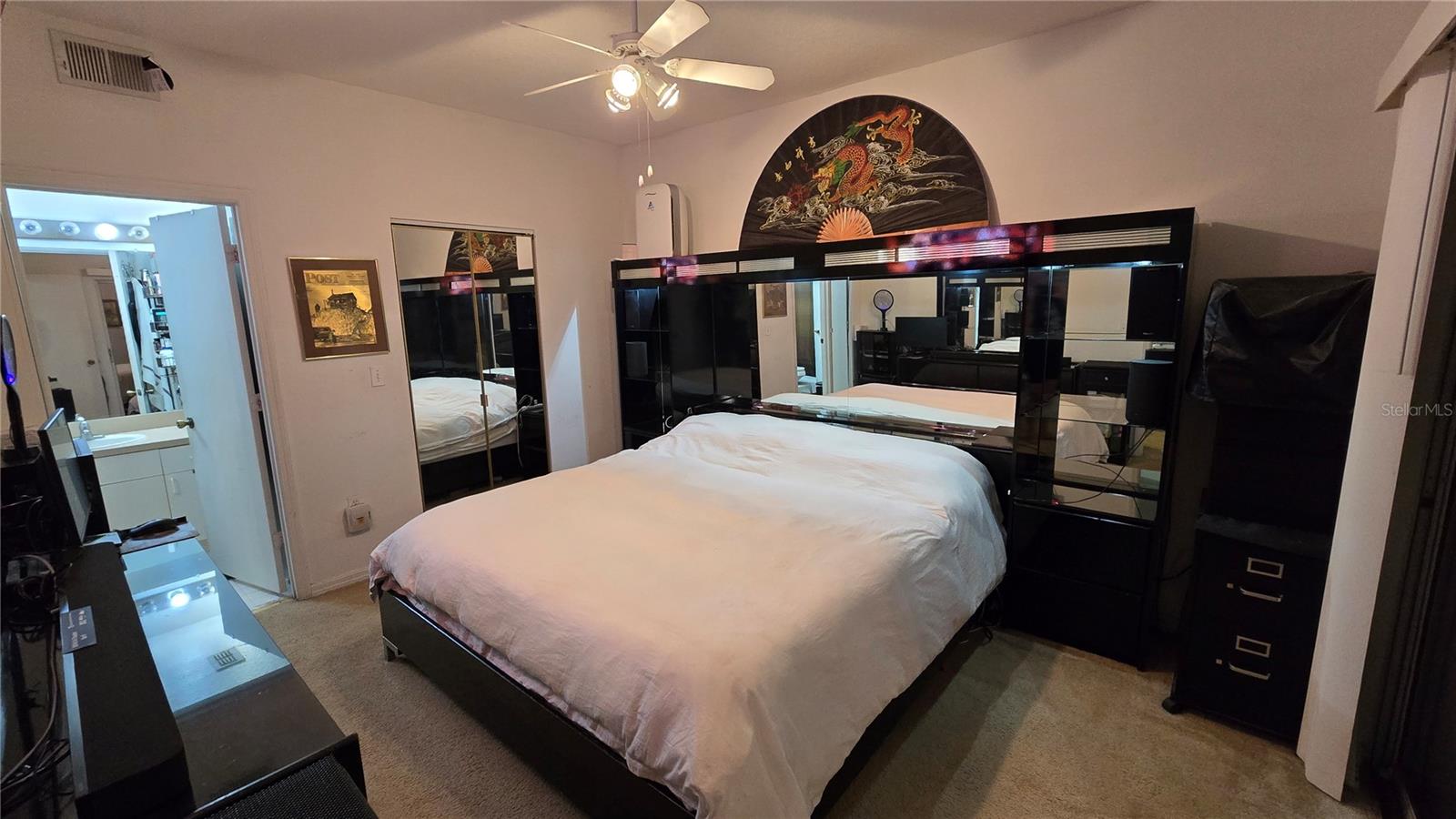 Image 16 of 22 For 5512 Metrowest Boulevard 202