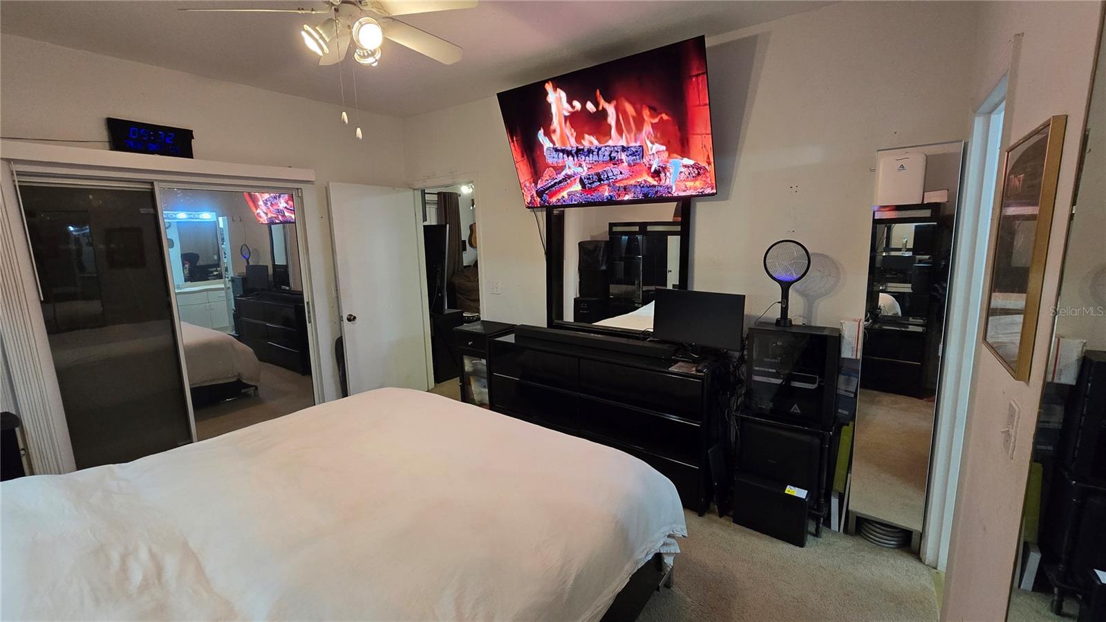 Image 17 of 22 For 5512 Metrowest Boulevard 202