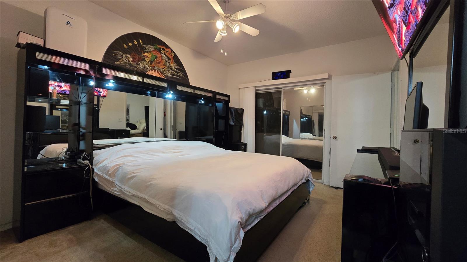 Image 18 of 22 For 5512 Metrowest Boulevard 202