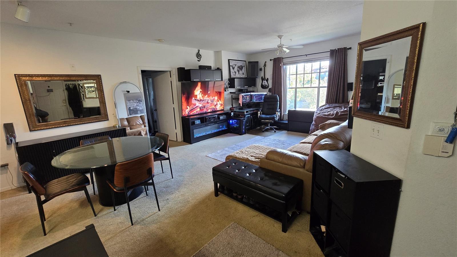 Image 2 of 22 For 5512 Metrowest Boulevard 202