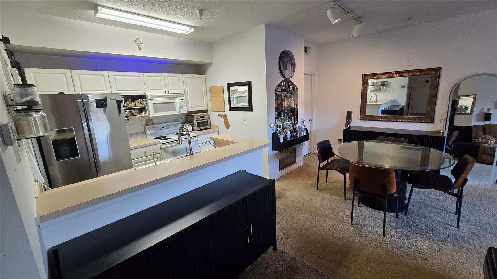 Image 3 of 22 For 5512 Metrowest Boulevard 202