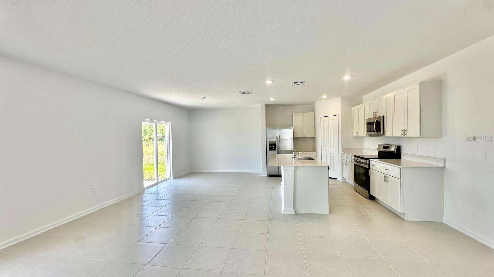 Image 6 of 19 For 5882 Le Marin Way