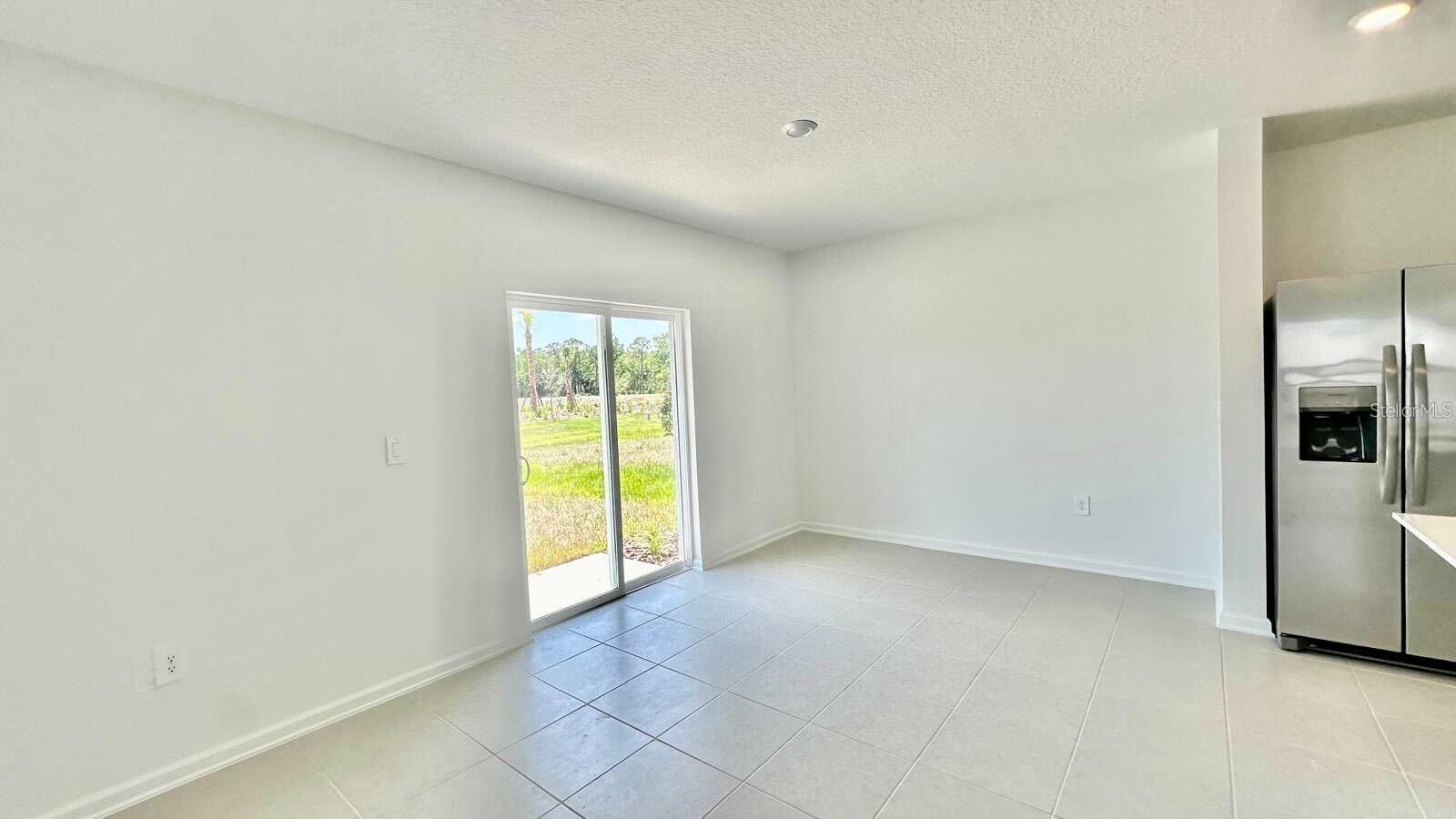 Image 7 of 19 For 5882 Le Marin Way