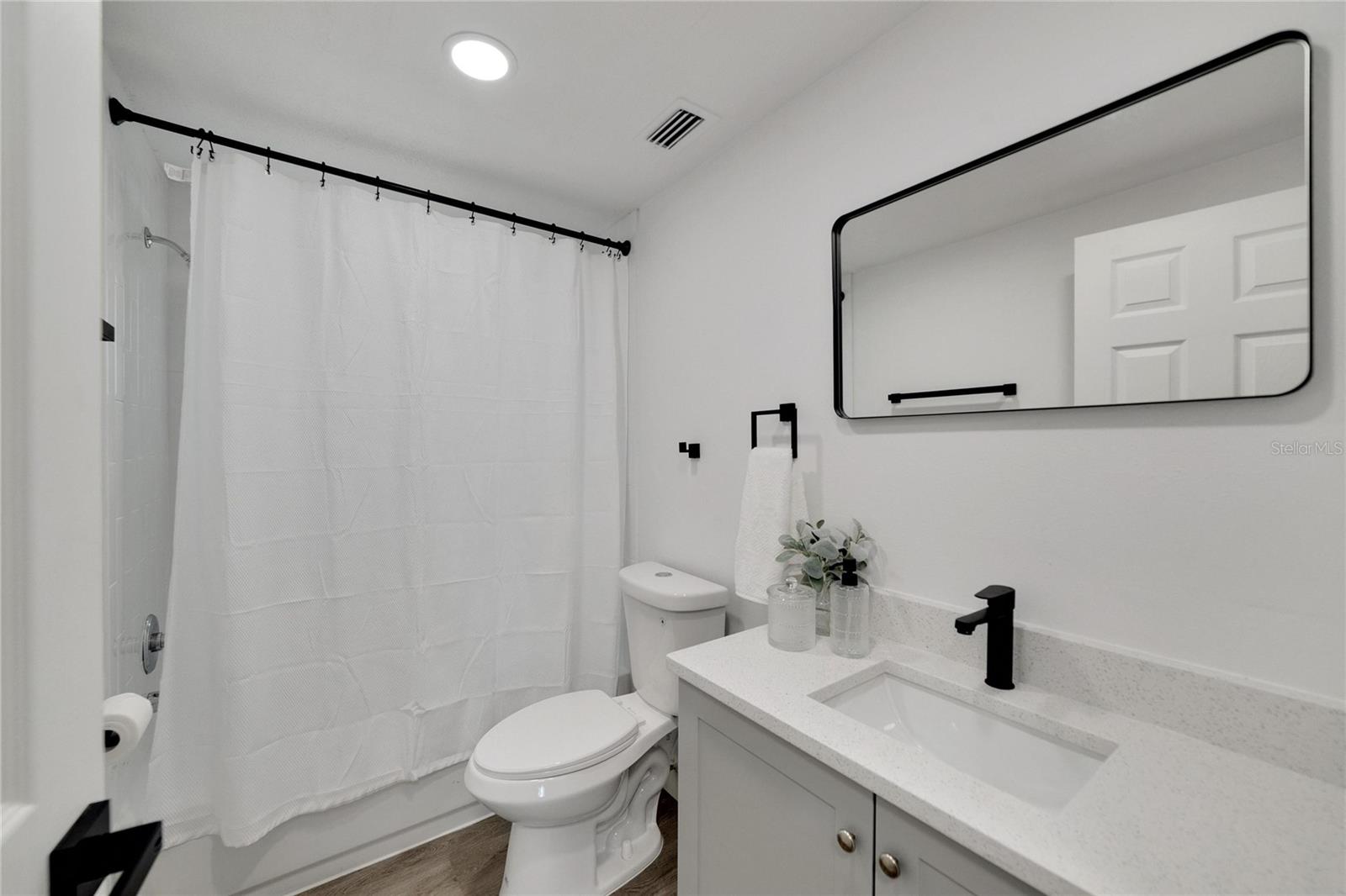 Image 37 of 60 For 11524 Newell Drive