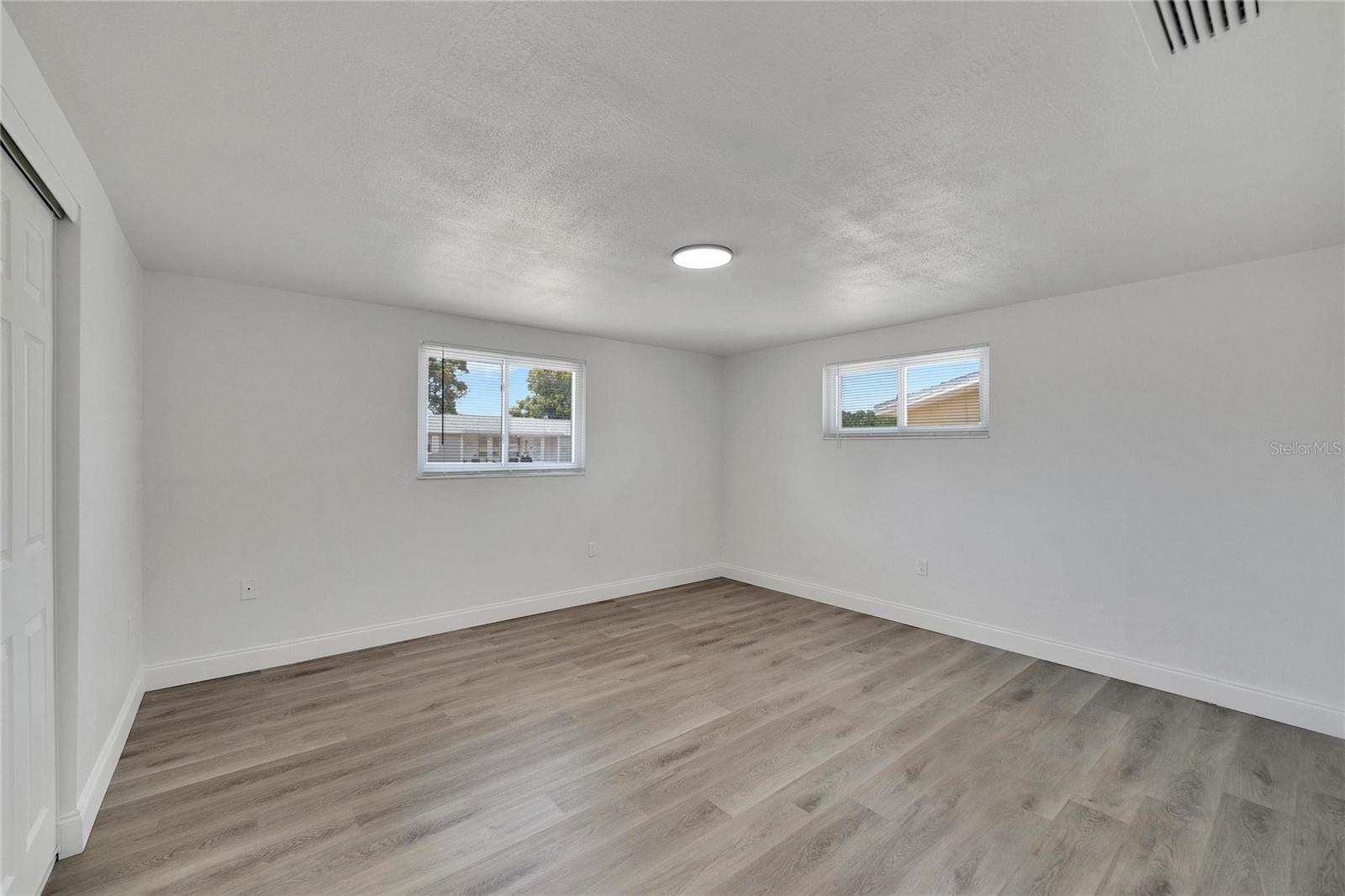 Image 39 of 60 For 11524 Newell Drive