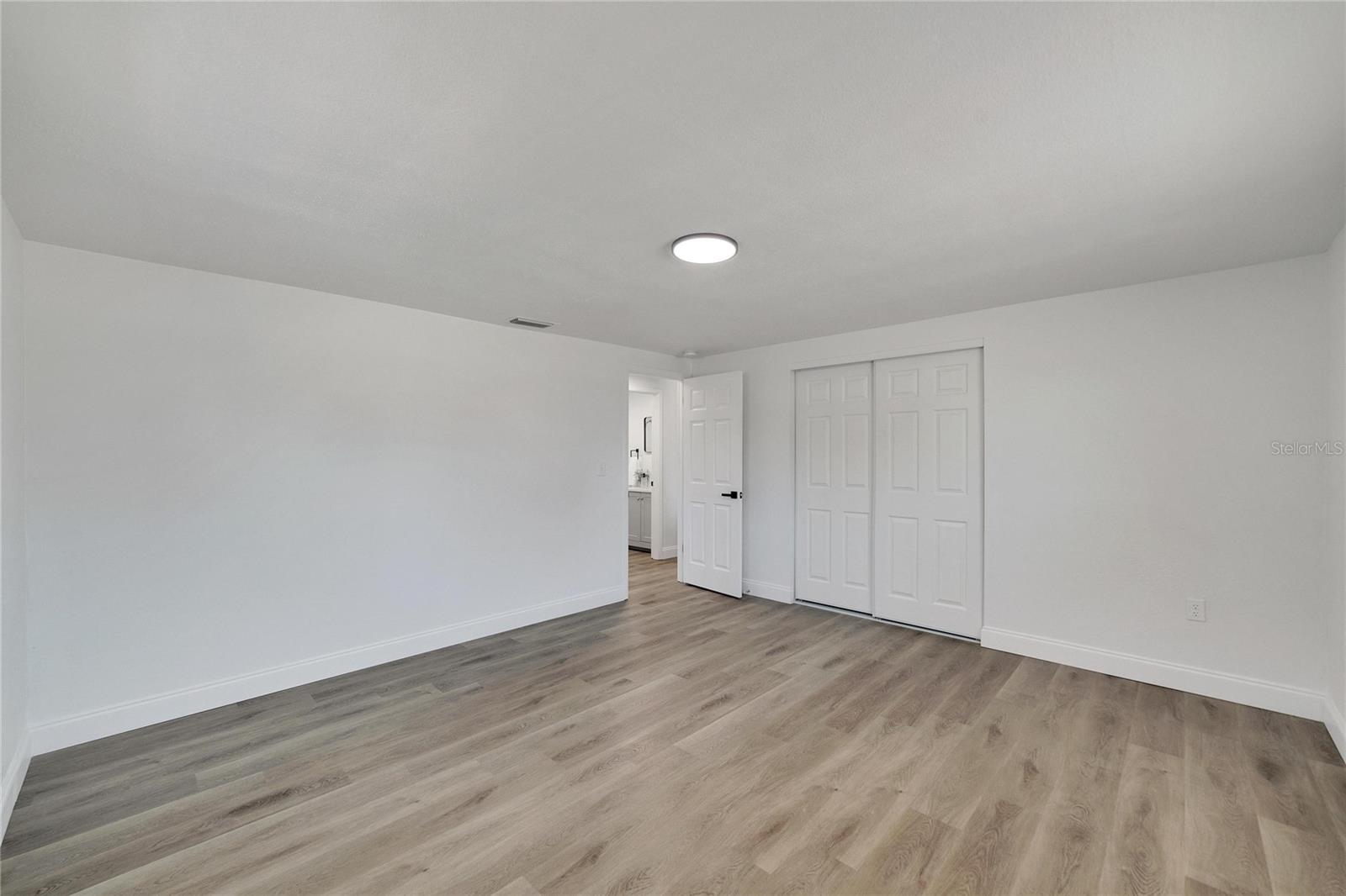 Image 41 of 60 For 11524 Newell Drive
