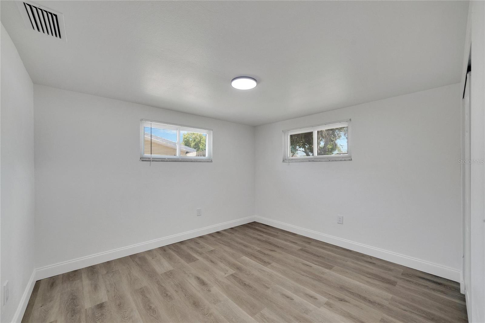 Image 42 of 60 For 11524 Newell Drive