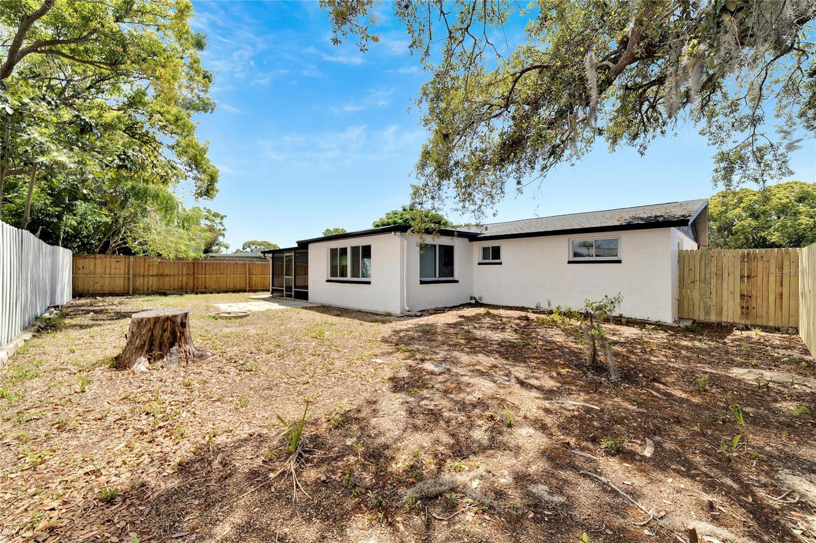 Image 6 of 60 For 11524 Newell Drive