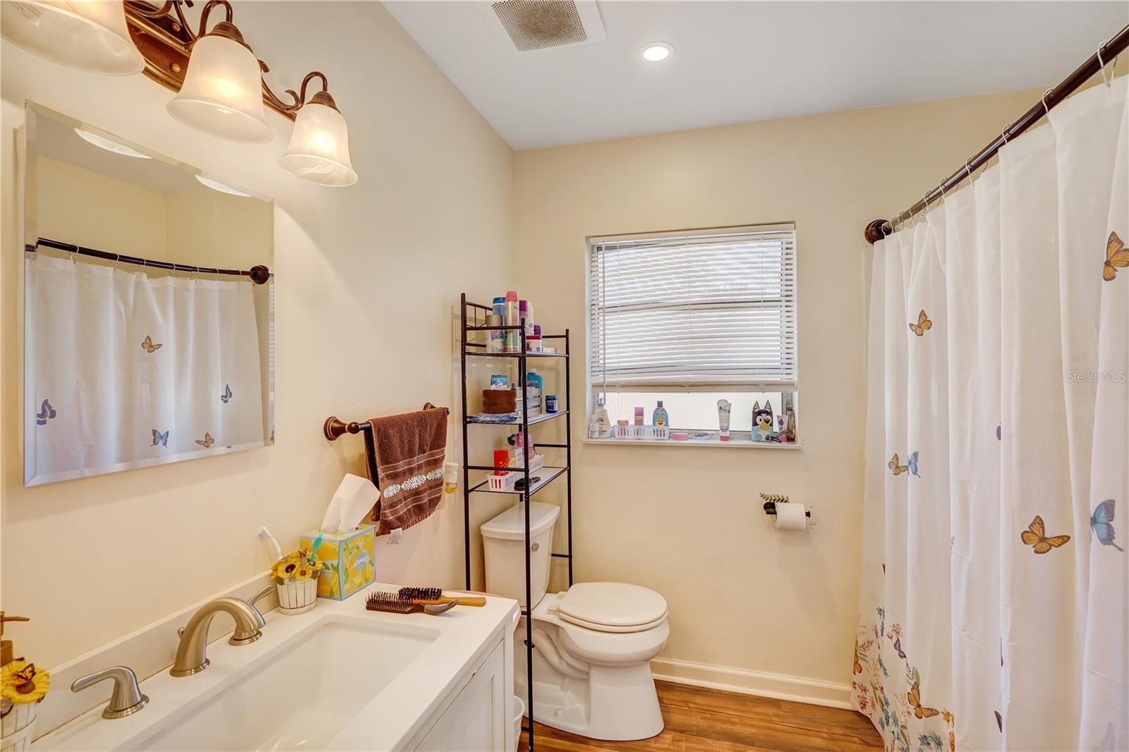 Image 11 of 17 For 4713 Avon Street