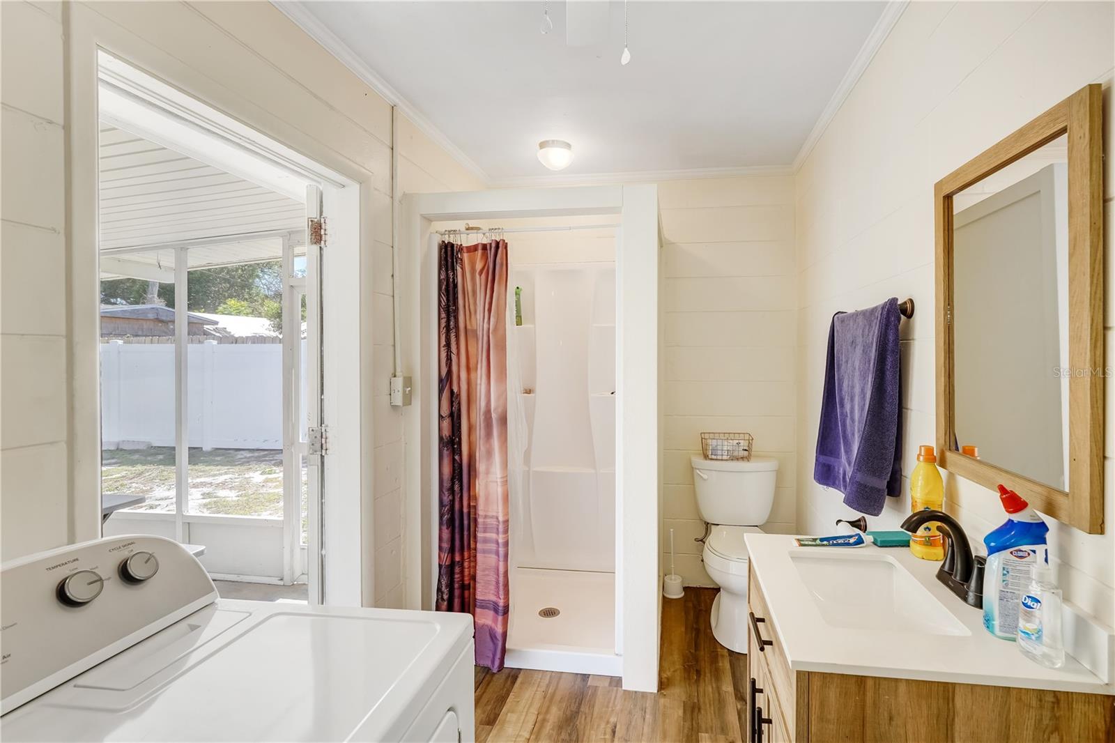 Image 14 of 17 For 4713 Avon Street