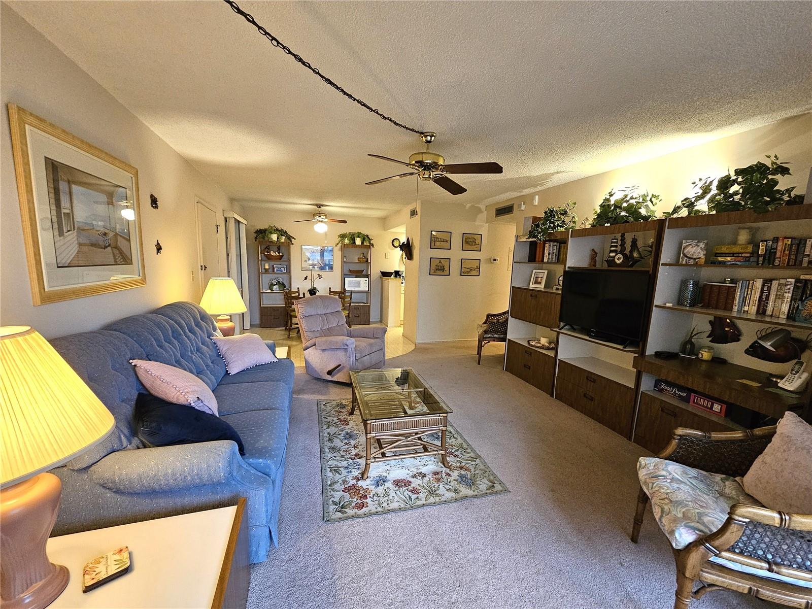 Image 9 of 15 For 72 Boundary Boulevard 226