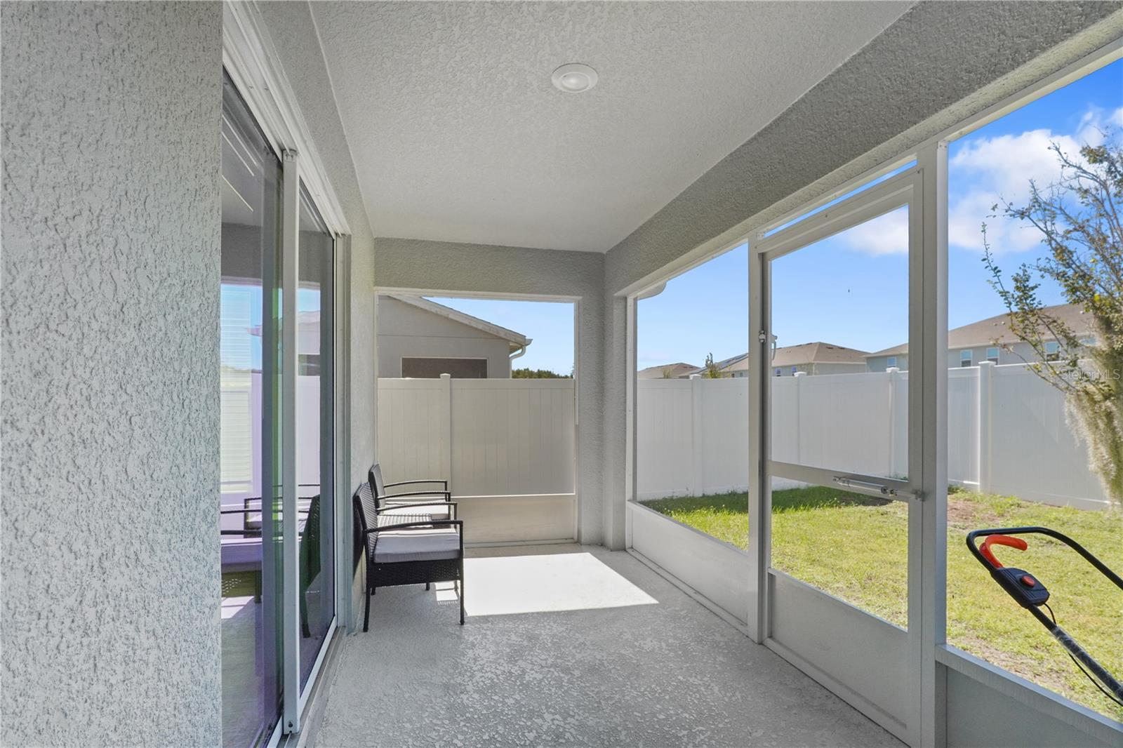 Image 19 of 27 For 3055 Fieldwood Cir St