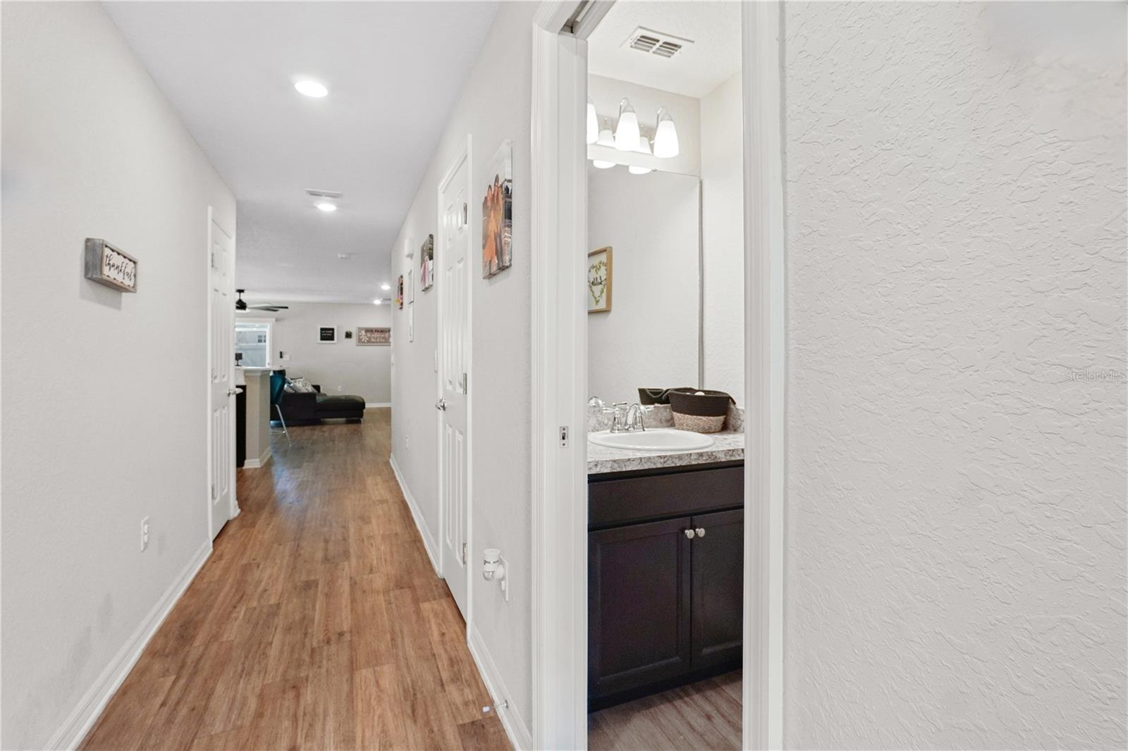 Image 3 of 27 For 3055 Fieldwood Cir St