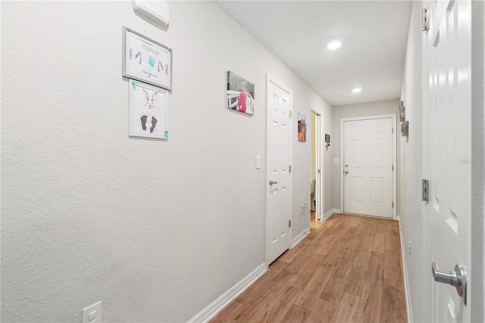 Image 4 of 27 For 3055 Fieldwood Cir St