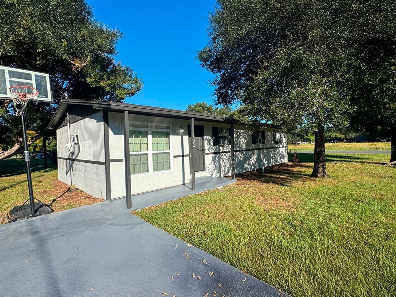 Image 3 of 13 For 302 Sherwood Drive