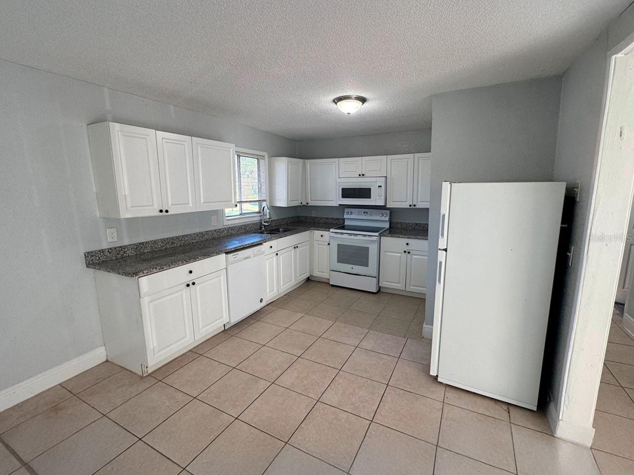 Image 6 of 13 For 302 Sherwood Drive