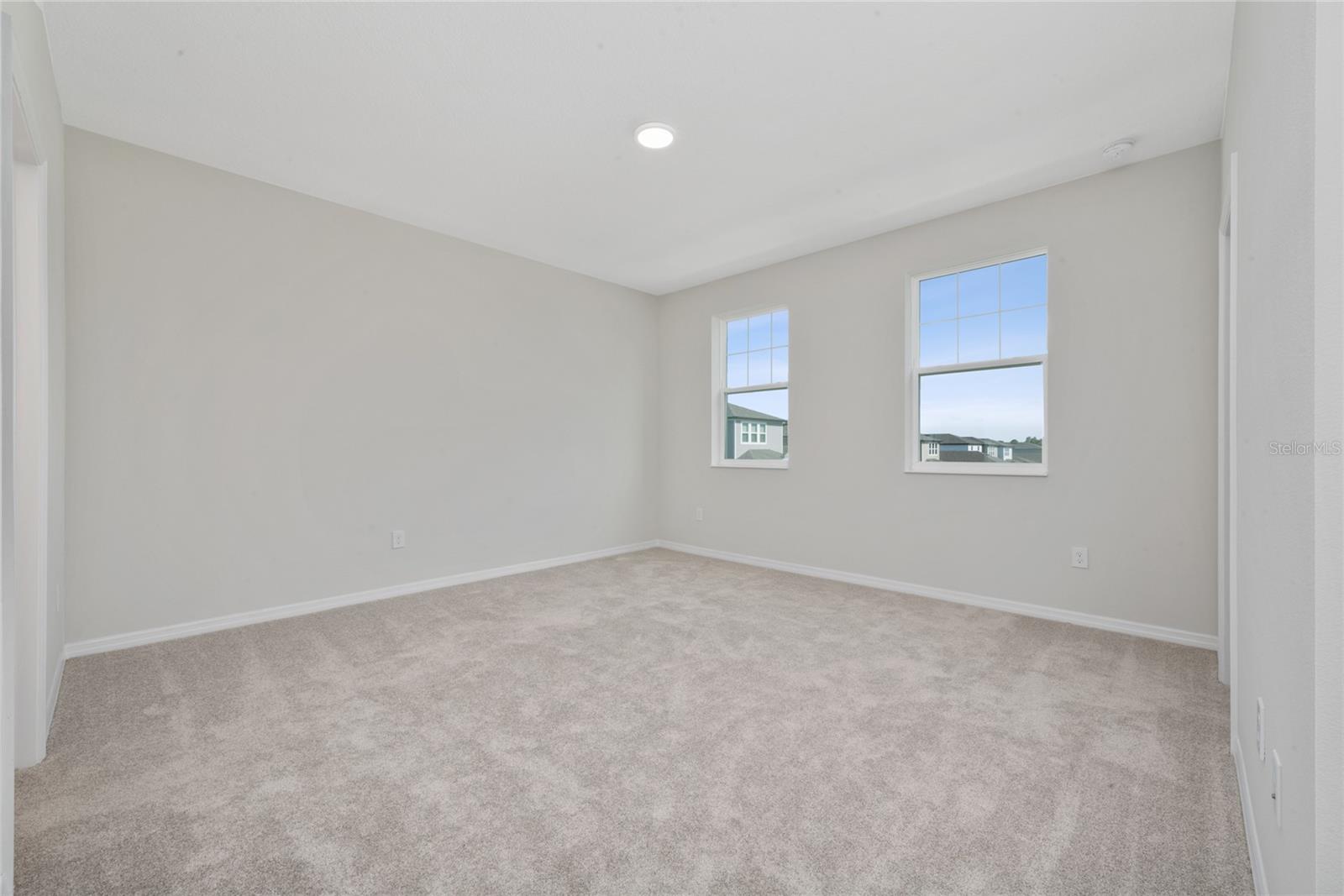 Image 16 of 38 For 15983 Grafton Way