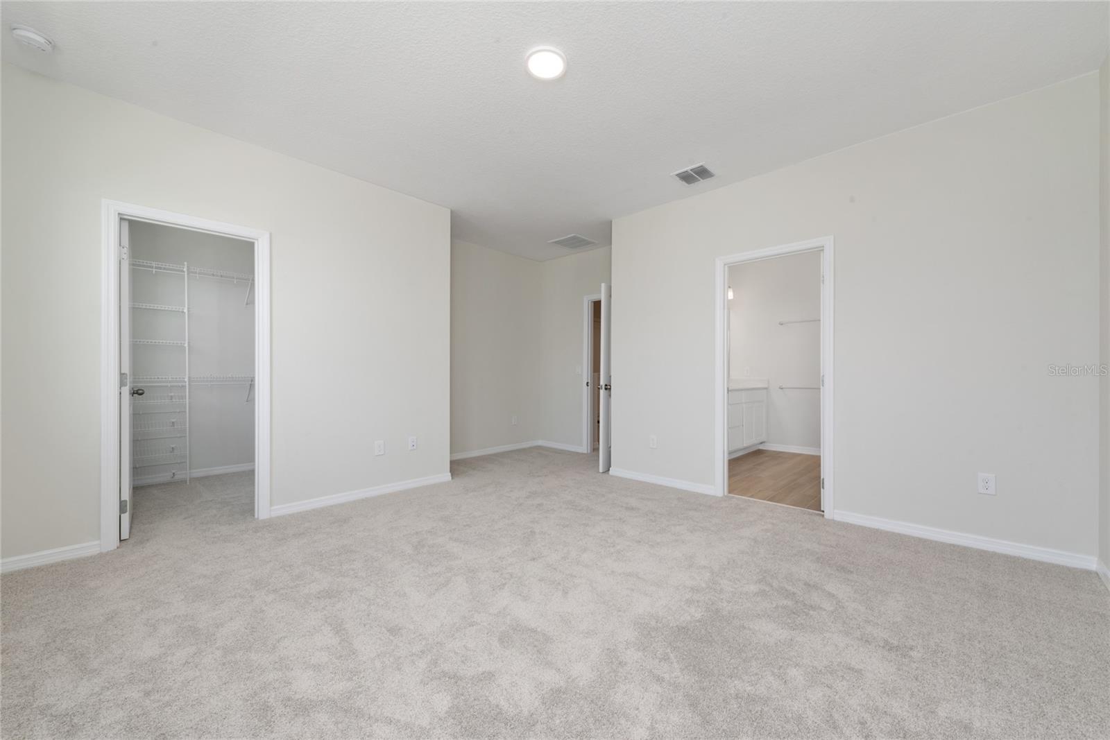 Image 17 of 38 For 15983 Grafton Way