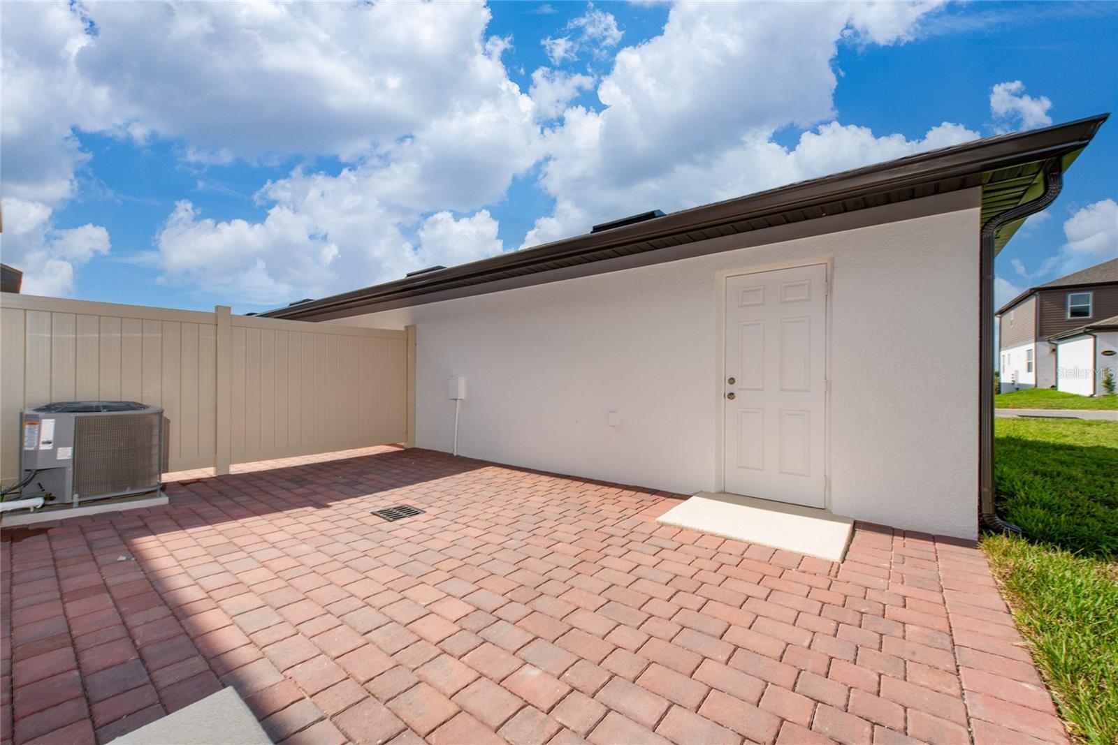 Image 27 of 38 For 15983 Grafton Way