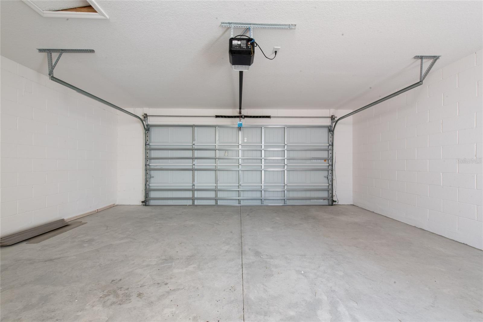 Image 28 of 38 For 15983 Grafton Way