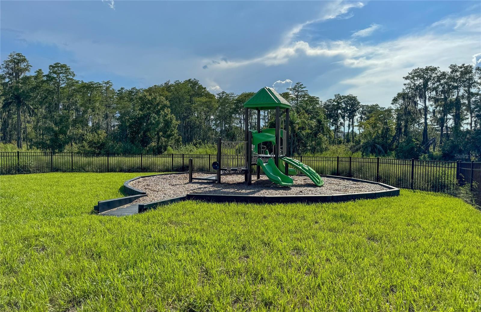 Image 29 of 38 For 15983 Grafton Way