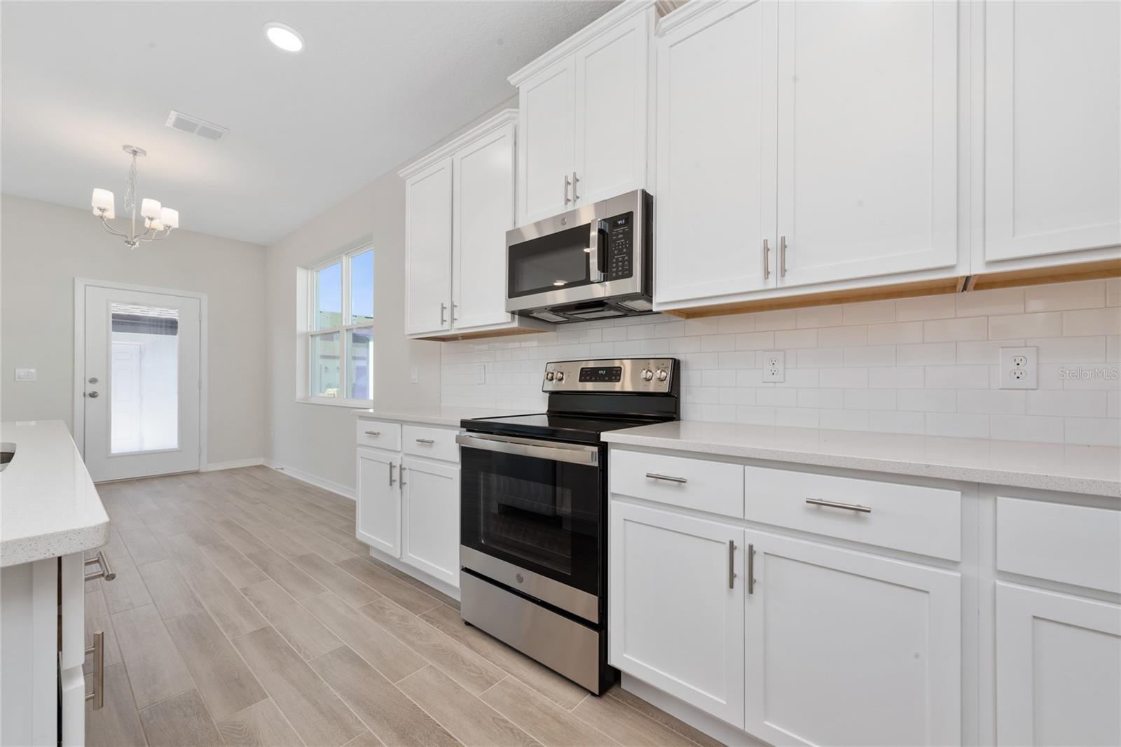 Image 5 of 38 For 15983 Grafton Way