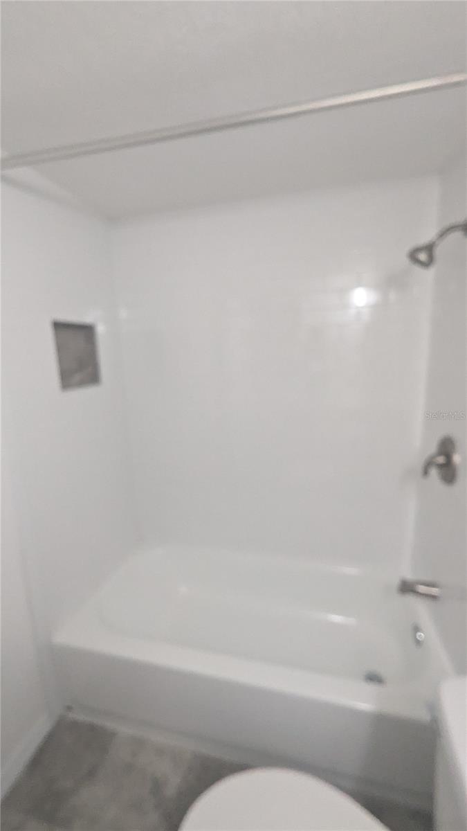 Image 13 of 27 For 3294 Semoran Boulevard 14