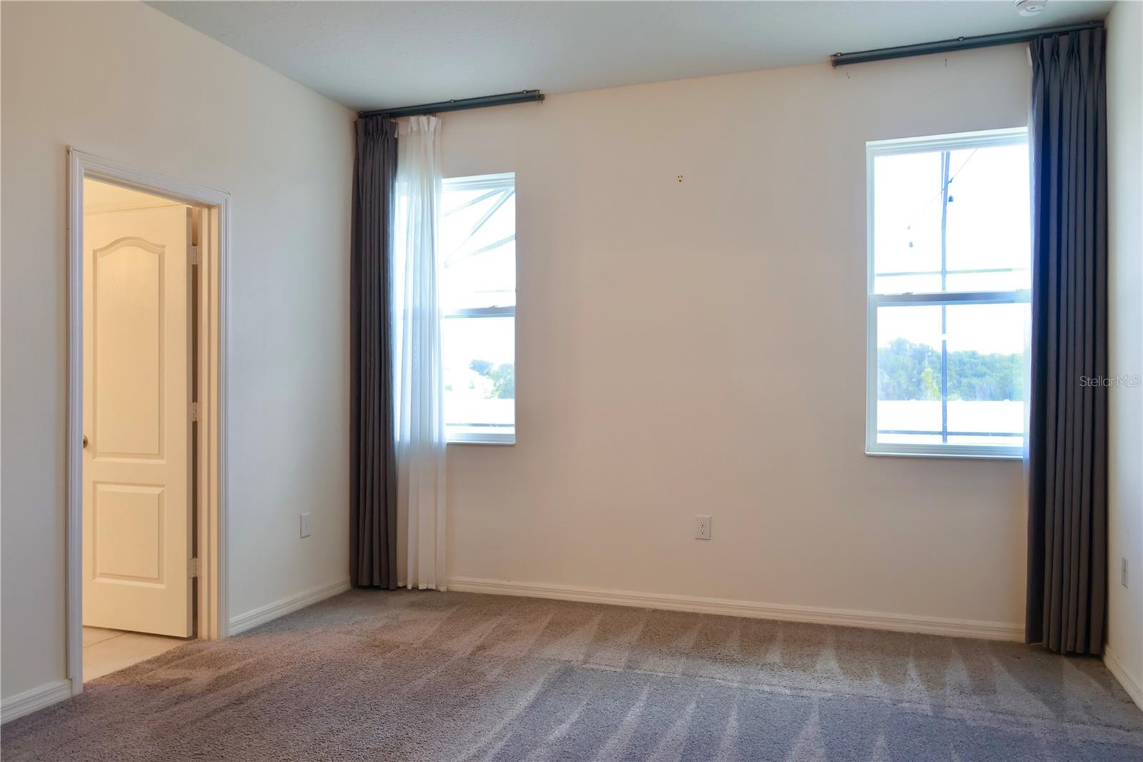 Image 23 of 30 For 2164 Carriage Pointe Loop