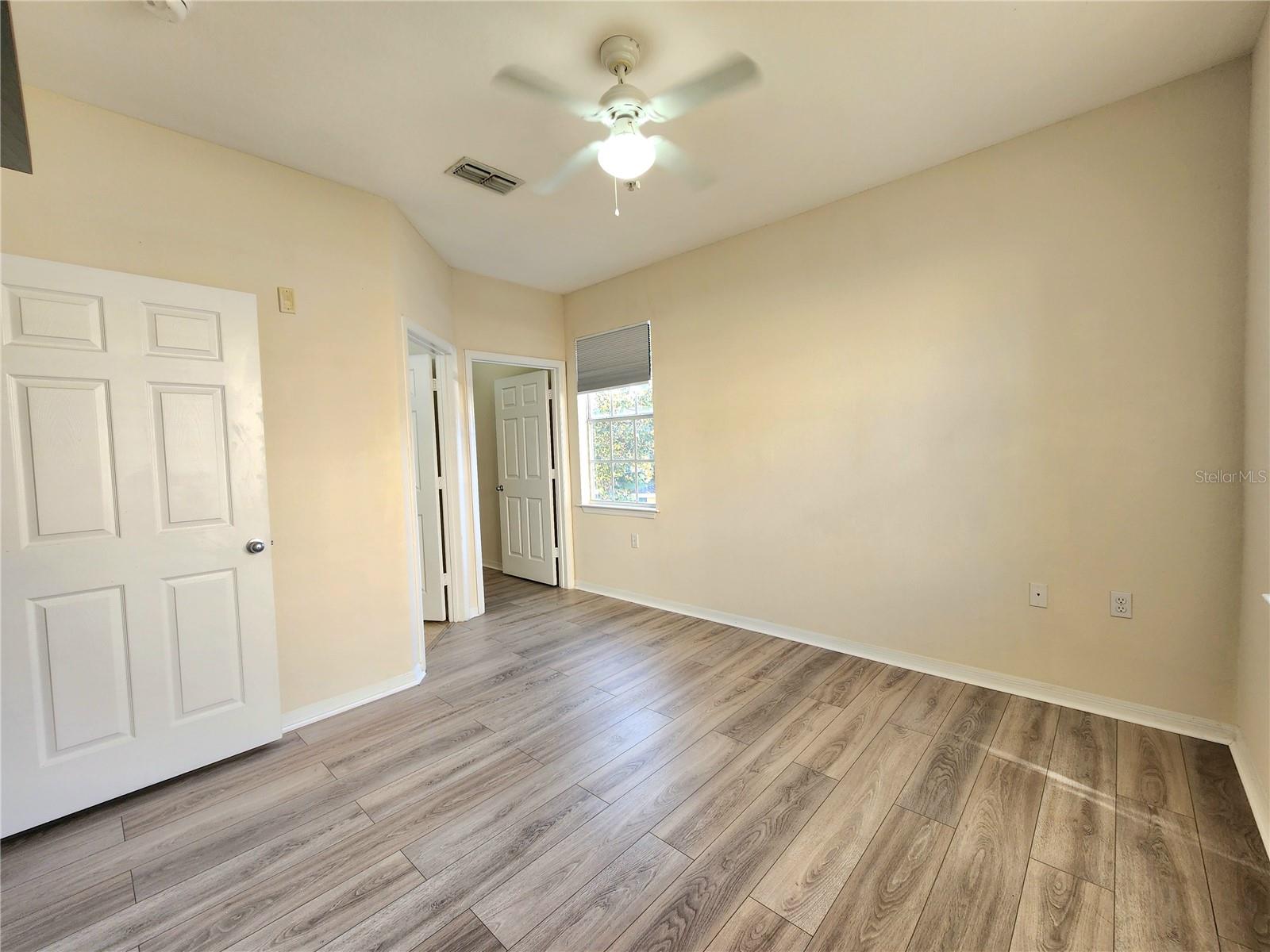 Image 16 of 28 For 8137 Claire Ann Drive 203