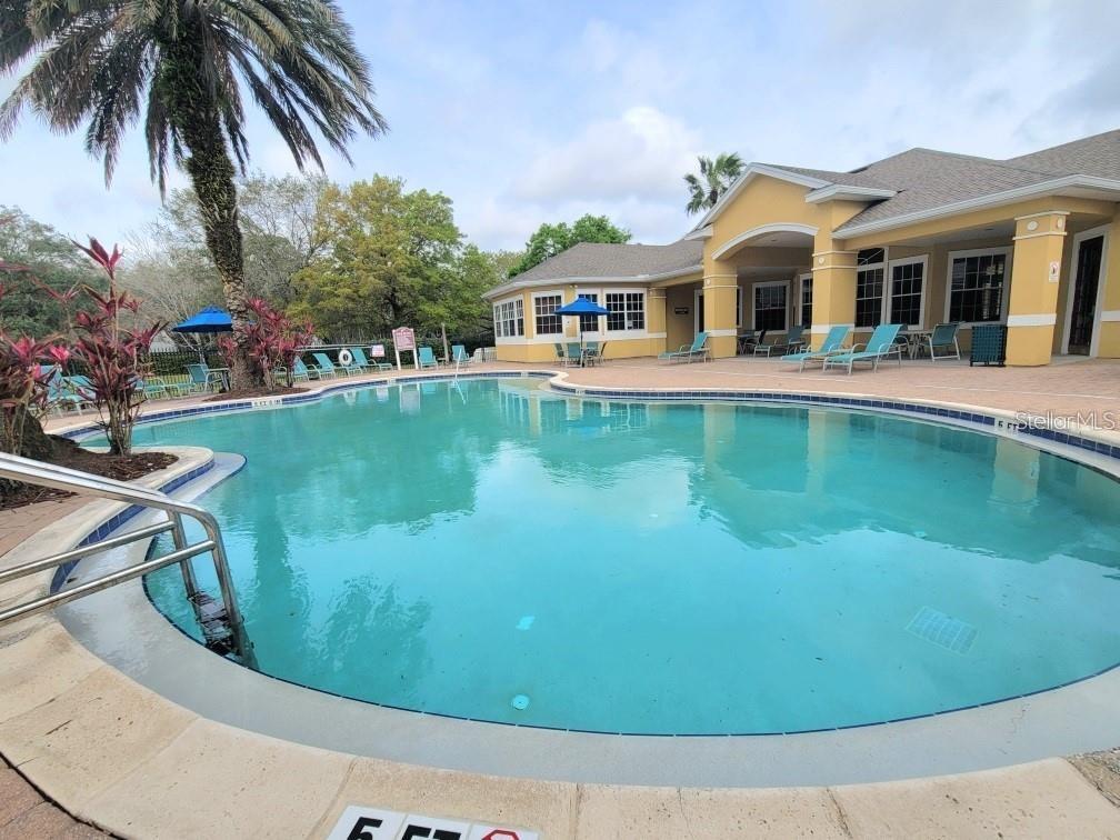 Image 8 of 14 For 8137 Claire Ann Drive 203